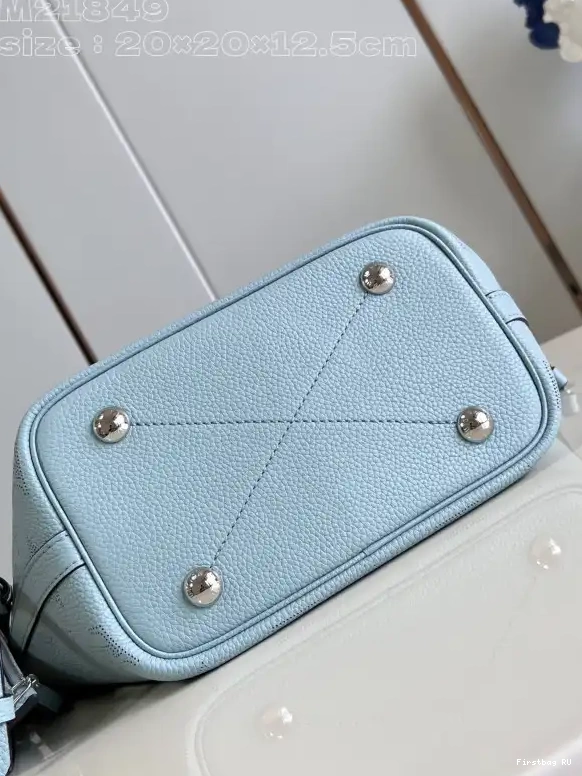 First bag ru LOUIS VUITTON PM BLOSSOM 0519